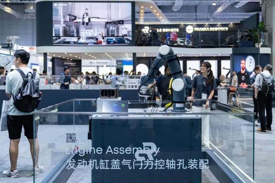 智能机器人创新方案亮相，探索工业自动化与科研应用新路径(图8)
