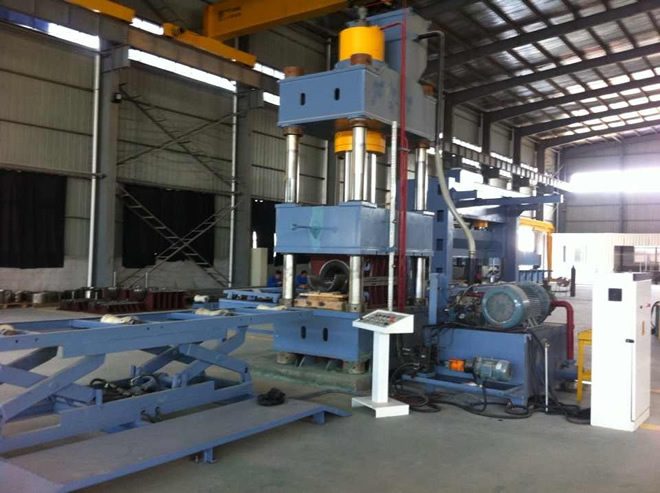 双动薄板拉伸液压机：金属薄板成形的高效解决方案(图1)