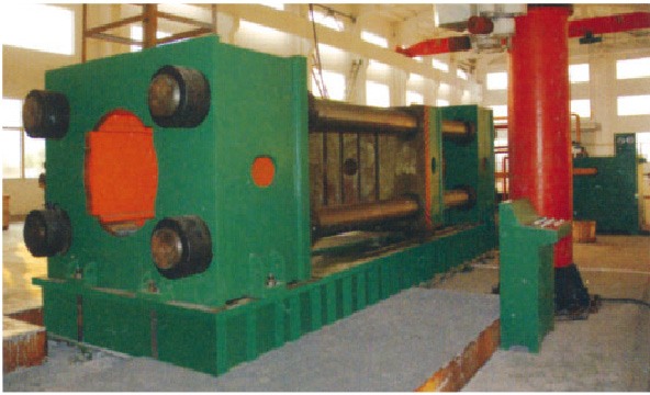 YJZ39W 系列卧式四柱液压机(图1)