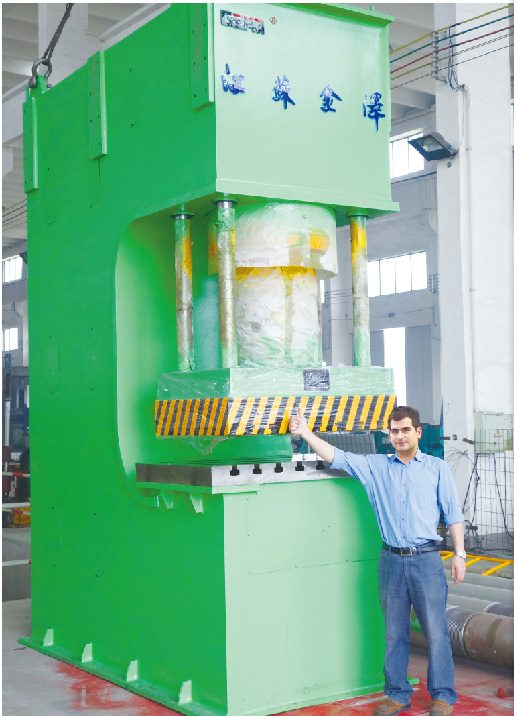 YJZ30 系列单柱液压机(图1)