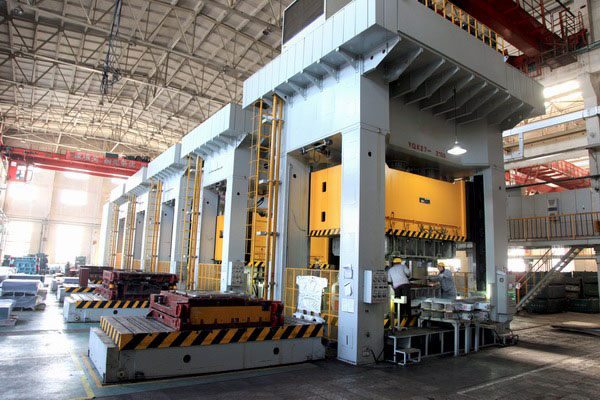 框架液压机(图1)