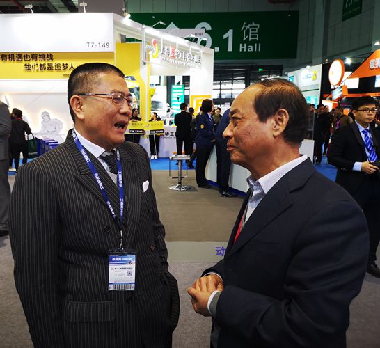 中国五金协会理事长朱仁和视察展会并与企业家交流(图4)