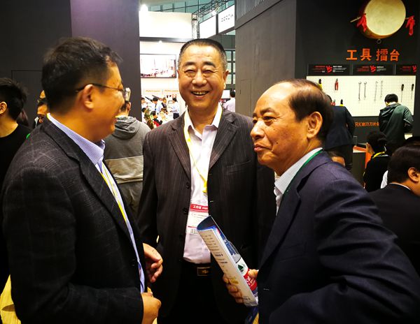 中国五金博览会迎来协会领导视察交流(图2)